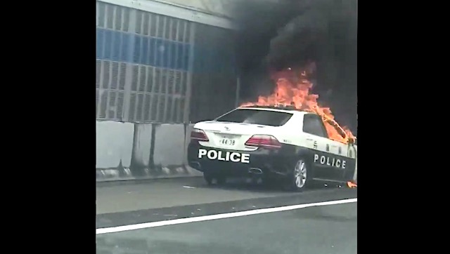 【話題】『阪神高速神戸線で パトカー燃えてた』