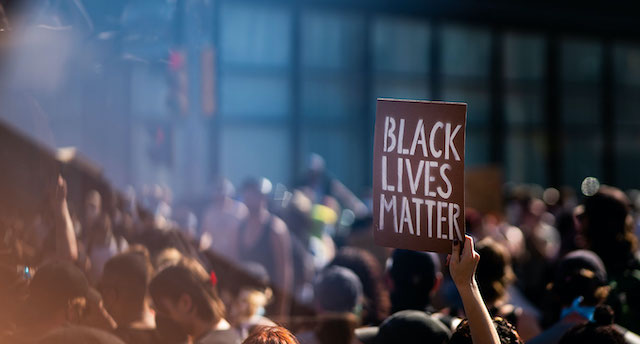 日大講師、BLM運動は「黒人さんが暴れている」→ 学生らが抗議