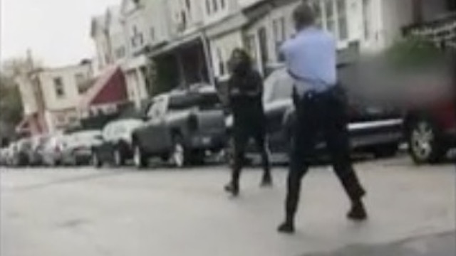 【米】ナイフを手に近づいてきた男に警官が発砲 → 黒人男性死亡 → 現地で抗議デモ