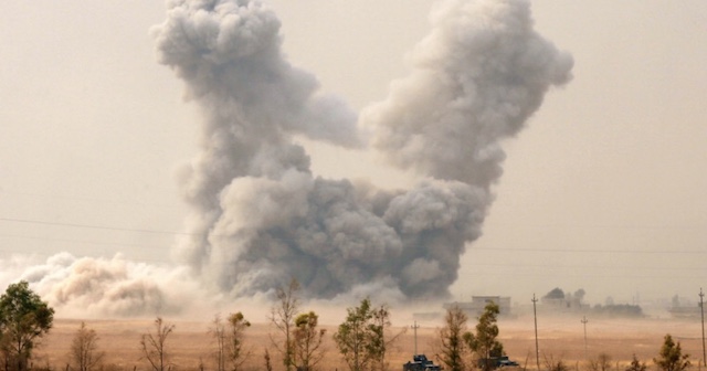 バイデン政権、シリア東部の民兵組織インフラ施設に空爆