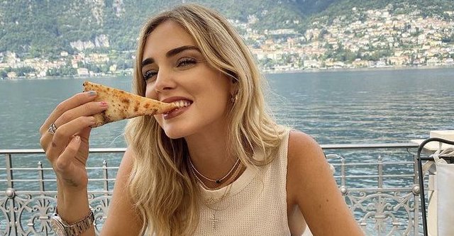 【話題】『イタリアのインフルエンサーのピザが明らかにおかしい』