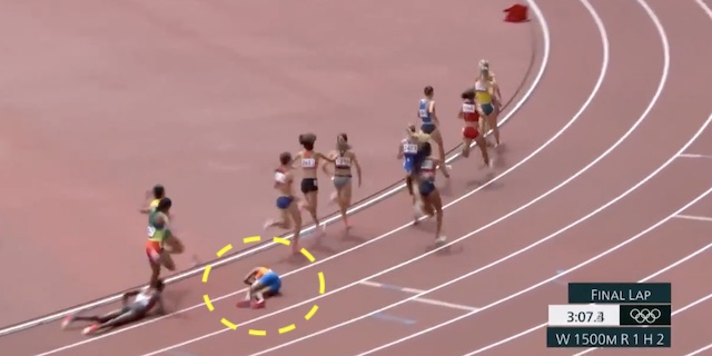 【諦めない】陸上女子1500mの予選、ラスト1周で転倒したオランダのハッサン選手が怒涛の追い込み！（※動画）