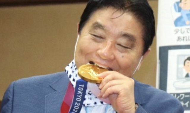 トヨタ、”金メダルかじり”の名古屋市長に激怒！「不適切かつあるまじき行為」→ とんでもない事態に…