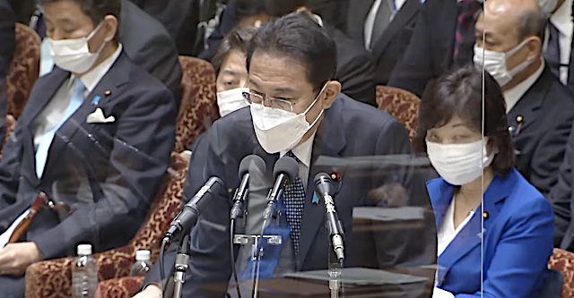 岸田首相 １０万円給付「年内現金一括も選択肢の一つに加えたい」