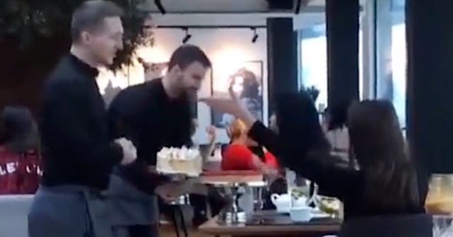 【話題】『インスタ映えのためにケーキを注文したインスタ女子さん、「手を付けていないから返品する」と要求して店員にブチギレられる…』（※動画）