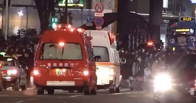 【話題】『東京って緊急車両よりも歩行者優先なの？』（※動画）