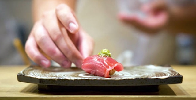 寿司を出す順番には化学的に根拠があった！  しいたけの握り → カツオを食べると…