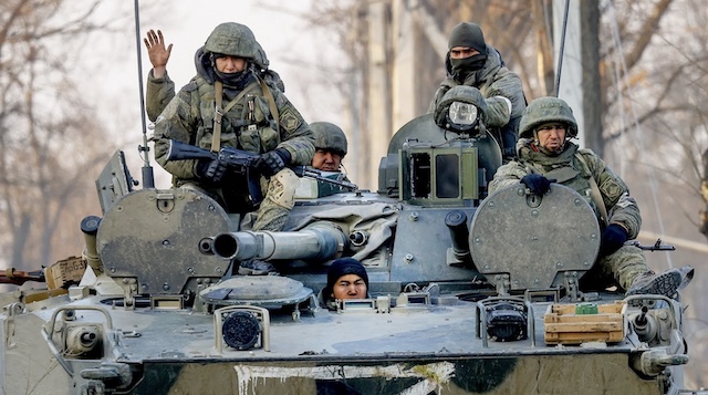 ロシア軍兵士「軍の大半はプーチンを嫌っているし、9割は軍に勤めたこともない国防相を笑っている」」