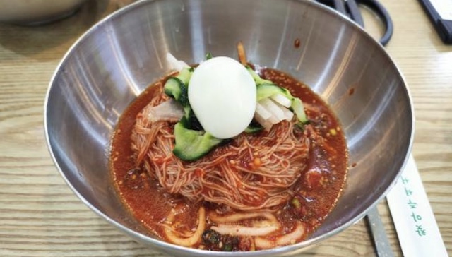 【韓国】冷麺店利用客が食中毒で死亡　錦糸卵から「サルモネラ菌」検出