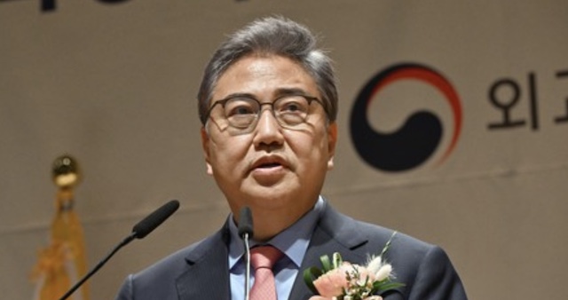 「日本も誠意あるリアクションを」韓国外相と自民・額賀氏、日韓の関係改善を加速させていくことで一致