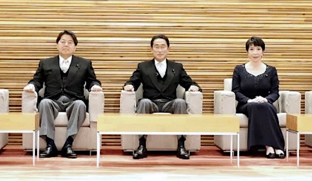 岸田内閣「ナンバー２」は高市経済安保相、席次決まる…首相右隣はこれまで通り林外相