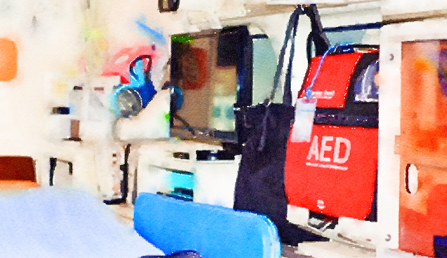 AEDがバッテリー切れで作動せず… 搬送女性は病院で死亡　救急隊員ら計9人を処分