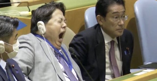 【国連】林芳正外務大臣、岸田首相演説直前に“大あくび”