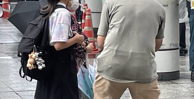 日本国民党・九十九晃氏「相模大野駅にて女子児童に対し、神奈川新聞の記者を名乗る初老の男が『話を聞かせてほしい』と声かけして回っているそう…」