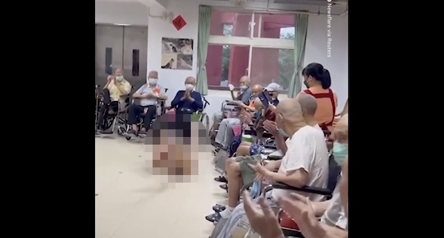 【動画】台湾の老人ホーム、パーティーにストリッパーを呼んで炎上…「落ち込んだ老人らを盛り上げるために呼んだ」