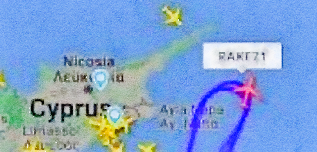 【話題】『米空軍さん、ロシア空軍基地付近の上空にて軌跡で「チ◯ポ」を描く…』