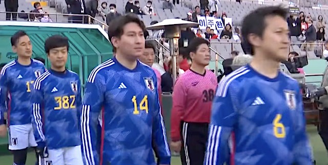 【動画】日韓議員が親善サッカー、韓国が勝利　関係改善へ「キックオフ」