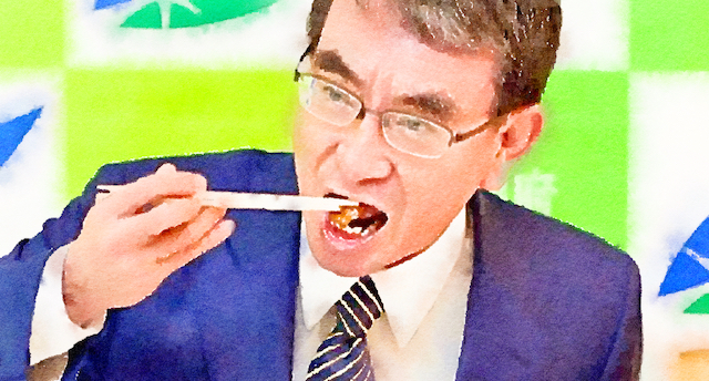 河野太郎氏、ベンチャー企業発表会でコオロギ試食「おいしかった」