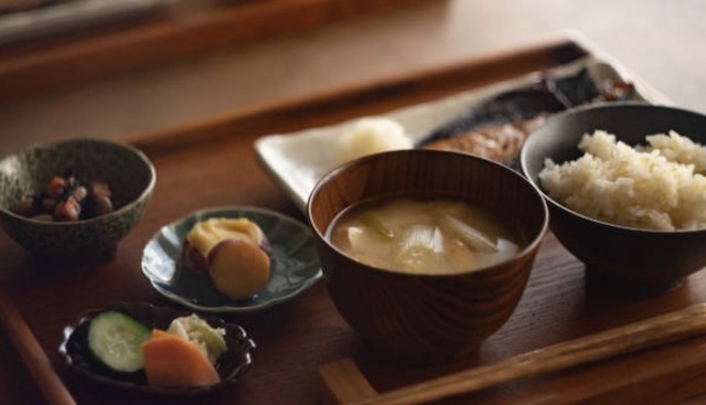 東京大学大学院農学生命科学研究科教授『日本人の食卓から野菜と卵が消え「コオロギとイモ」になる日』