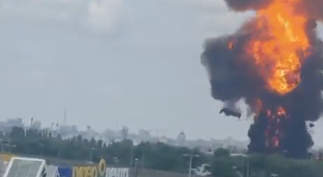 【動画】ロシア軍ヘリ 、ロシアの主要都市を爆撃中…
