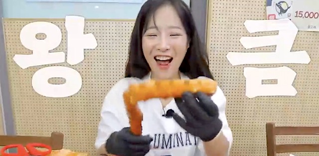 【韓国】大食い女性YouTuberさん、処理水放出後に“海鮮大食い動画”連続アップし炎上