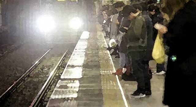 【殺人未遂】JR品川駅で突き落とし 女性がホームから転落、男(39)を逮捕 → 犯行理由がこちら…