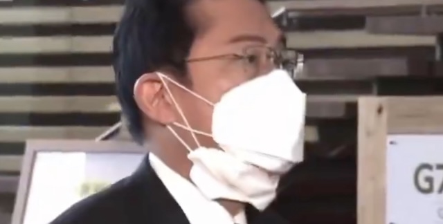 【動画】マスクを重ねて着けしていた頃の岸田首相…