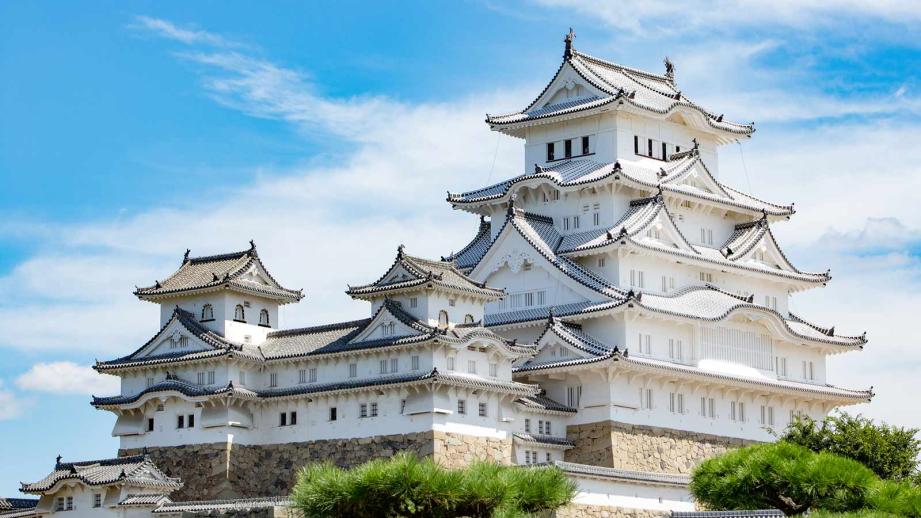 姫路城の入場料、外国人観光客のみ「4倍」検討