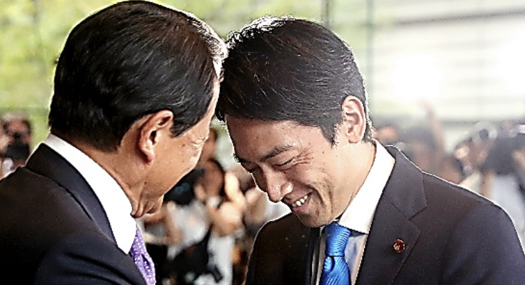 小泉進次郎は麻生副総裁と会談し、 