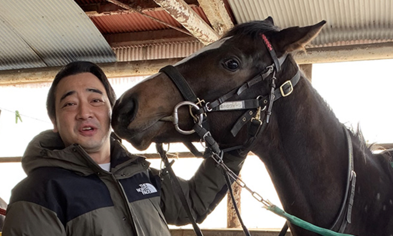 ジャンポケ斉藤の愛馬オマタ瀬島下がアナウンサー村上隆に改名