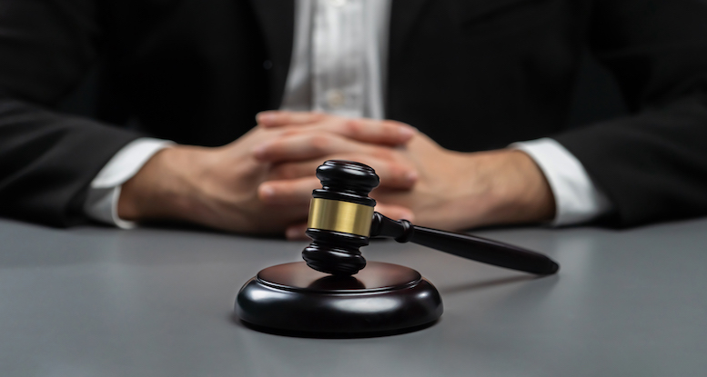 「国旗損壊罪」制定に日弁連が反対声明「表現の自由を侵害するおそれがある」