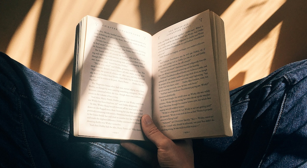 【話題】『村上春樹久しぶりに読んでるけど、相変わらず中身が無さすぎる… ◯◯みたいなのが無限に繰り返されて頭おかしなる』