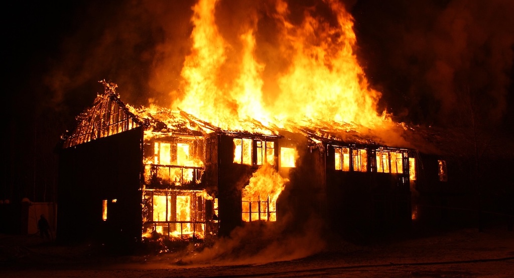 製菓工場兼住宅で火事… 歌舞伎俳優の片岡亀蔵さんが死去