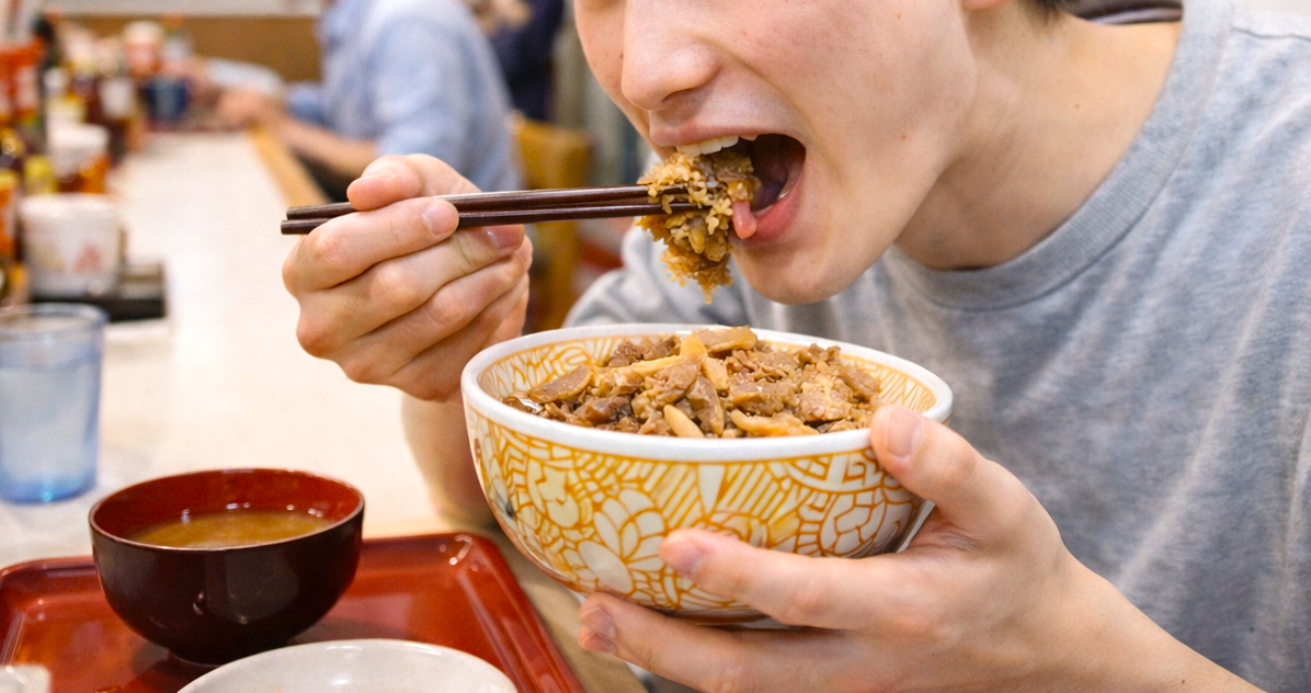 八田與一容疑者の目撃情報「全身黒ずくめでサングラス」「立ち漕ぎで逃走」