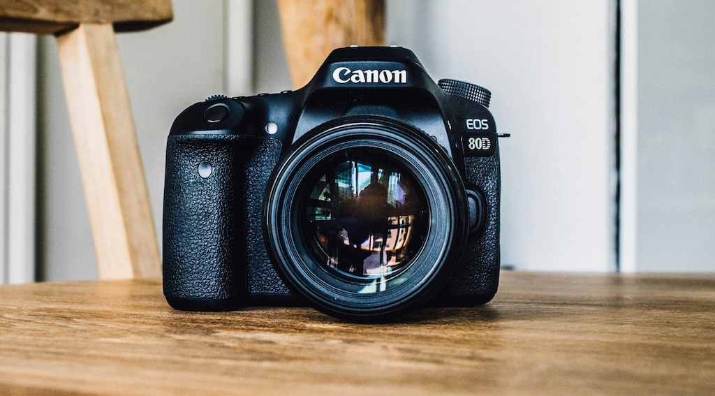 【話題】『iPhone15ProMax』と『約90万円のカメラ』の比較