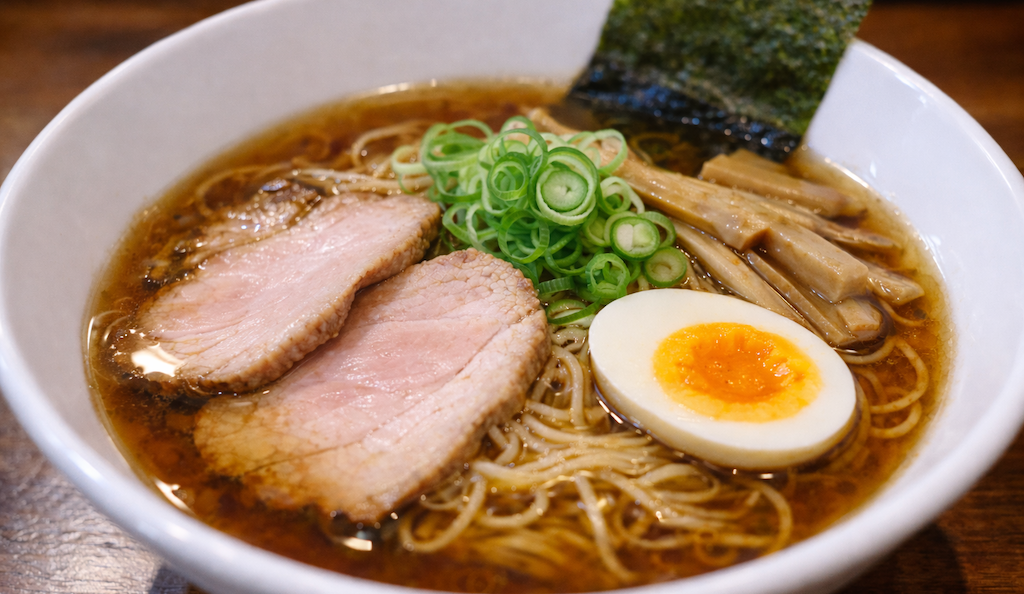 中華そば屋さん「日本保守党を応援しております！」→ 弁護士「「中華」の意味、分かってるの？」