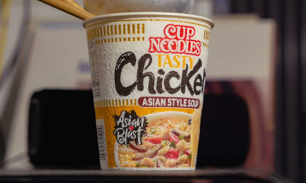 経営者さん「ネトウヨは二度とカップヌードル食うな」→ 理由…