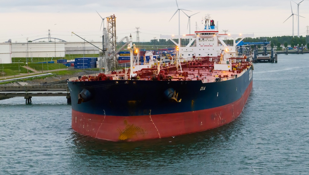 【話題】「原油が止まる！」とかニュースで騒がれてるけど、冷静にデータを見よう… → アジア各国の石油備蓄ランキング