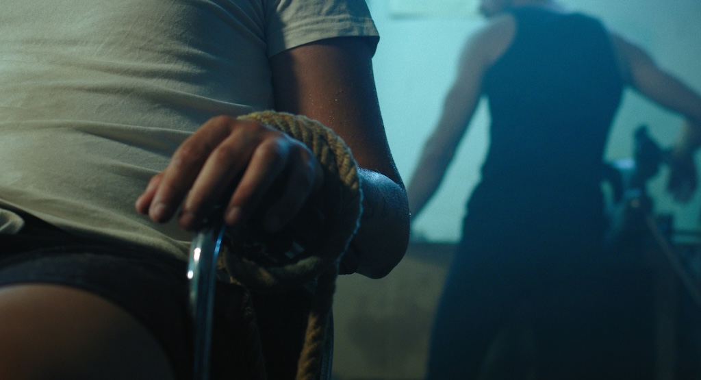 【東京】彼女「彼氏が何者かに連れ去られた！」男性が昼の3時に車で連れ去られる…