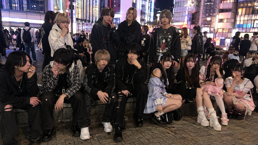 トー横キッズ&コンカフェ嬢、“◯◯◯”であっさり駆逐される…