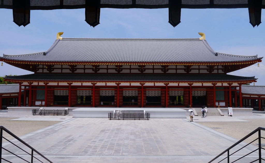 【動画】奈良・薬師寺で国宝「仏足石」に液体か… 警察に被害届提出