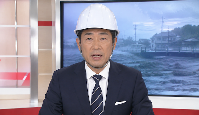 災害時のニュースキャスターの“ヘルメットパフォーマンス”「被らなくて良くね？ww」