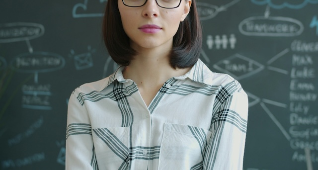 【話題】元常勤講師の女性(20代)、児童・生徒への性暴力で行政処分 → 反応「即◯刑と叫ぶ声がないなぁ…？」