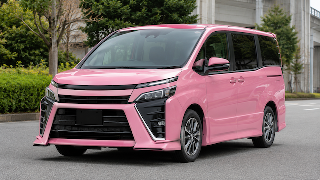 【悲報】「議員数、これから爆上がりだ!」れいわ議員さん、4ヶ月前に自家用車のヴォクシーをピンクに全塗装…