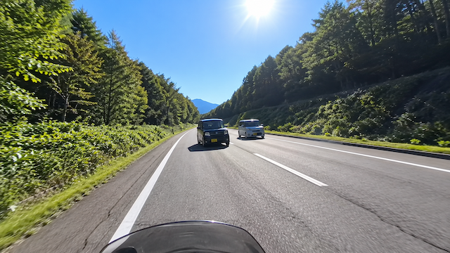 【動画】「死ぬかと思った」北海道ゆかりのソロツーリングライダーが三国峠をバイクで走行中に遭遇した危険運転